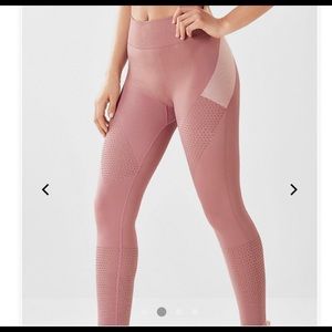 Demi Lovato Fabletics leggings